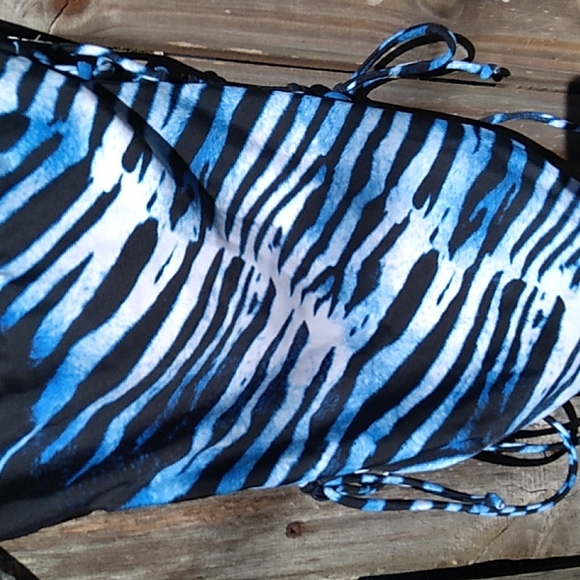 New Rachel Roy Blue Zebra Suit (M) - Picture 10 of 12